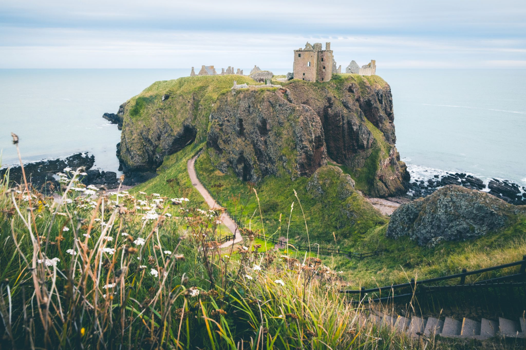 118504-dunnottar-castle-large-1