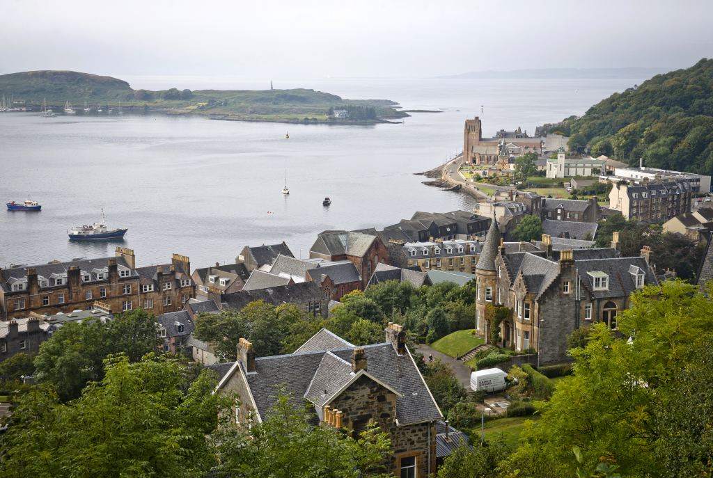 88224-view-from-mccaig-s-tower-oban